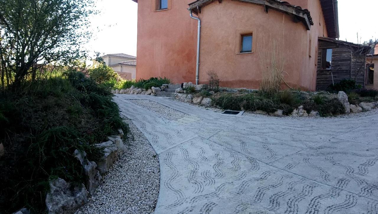 Brindepaille Bed & Breakfast Vallon-Pont-dʼArc Екстериор снимка