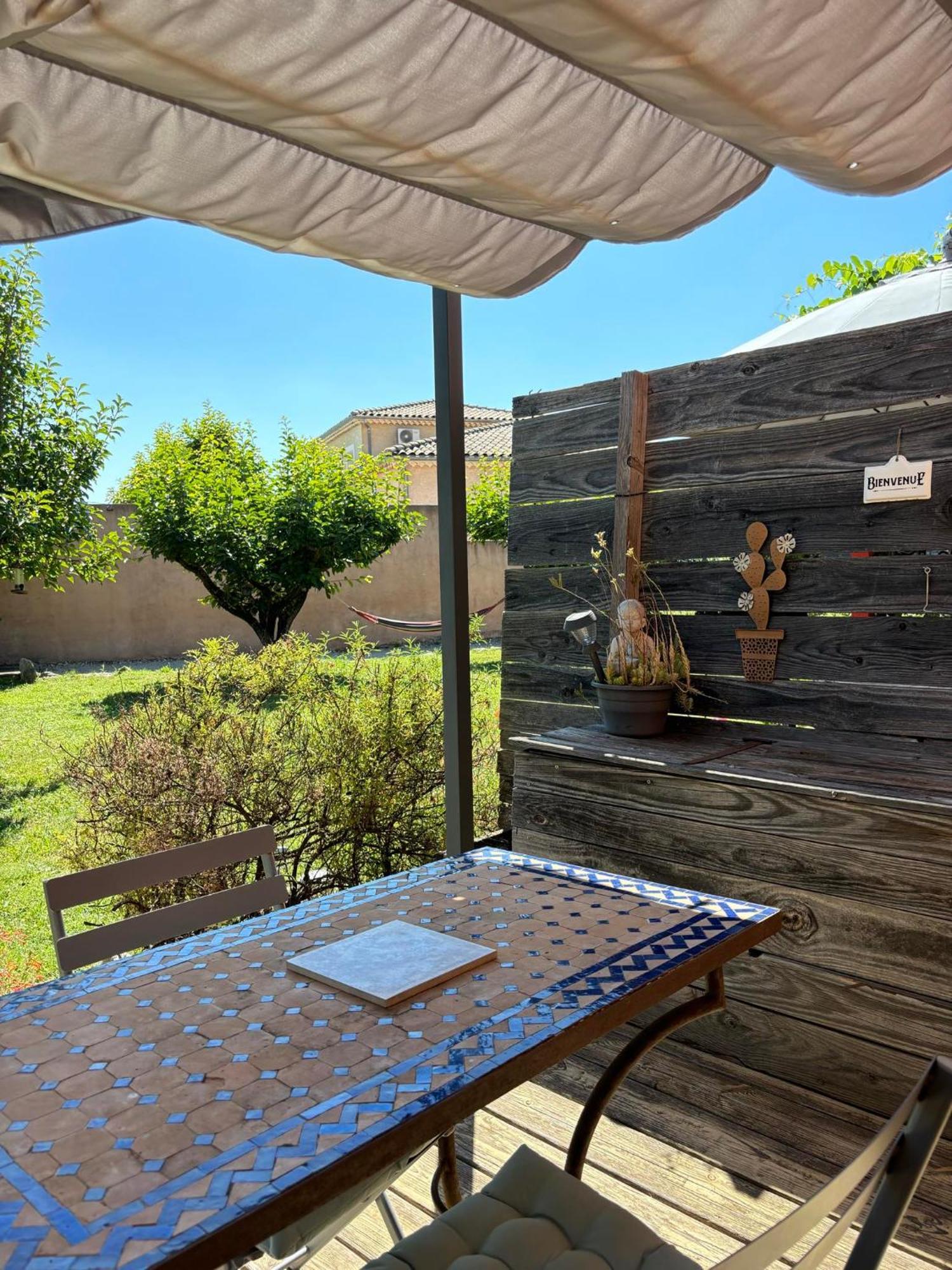 Brindepaille Bed & Breakfast Vallon-Pont-dʼArc Екстериор снимка
